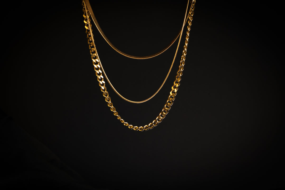 Collar Trinity con Baño en Oro 18k